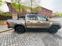 gebraucht Toyota HiLux 2,8D 4x4 DC+Invincible +AHK+Nav