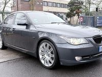 Gebraucht BMW 525 218 PS (160 kW) 2008 Grau Limousine