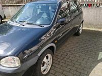 Second-hand Opel Corsa Eco 65 CP (47 kW) 2000 Negru Hatchback