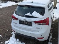 Gebraucht Hyundai ix20 90 PS (66 kW) 2012 Weiß Kleinwagen
