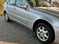 Gebraucht Mercedes C200 163 PS (119 kW) 2000 Silber Limousine