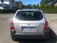 Gebraucht Hyundai Tucson 104 PS (76 kW) 2006 Silber SUV
