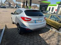 Gebraucht Hyundai ix35 135 PS (99 kW) 2015 Silber SUV