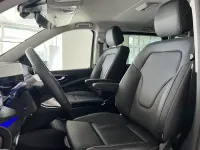 Gebraucht Mercedes V300 Avantgarde 237 PS (174 kW) 2025 Schwarz Van / Kleinbus