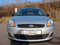 Gebraucht Ford Fiesta Style 60 PS (44 kW) 2008 Silber Kleinwagen