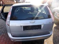 Gebraucht Ford Focus Style 90 PS (66 kW) 2010 Polarsilber metallic Kombi