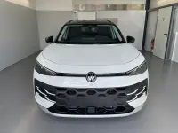 Neu VW T-Roc Life 150 PS (110 kW) 2026 [0qa1] pure white / dach schwarz SUV