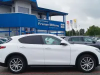 Gebraucht Alfa Romeo Stelvio 209 PS (153 kW) 2019 Weiß SUV