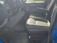 Gebraucht VW Caravelle 150 PS (110 kW) 2016 Blau Van / Kleinbus