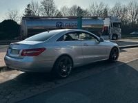 Gebraucht Mercedes E200 184 PS (135 kW) 2011 Silber Coupé