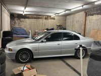 Gebraucht BMW 525 163 PS (119 kW) 2001 Silber Limousine
