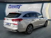 Gebraucht Hyundai i30 Prime 159 PS (116 kW) 2024 Shimmering silver Kombi