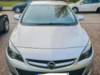 Gebraucht Opel Astra 140 PS (102 kW) 2013 Silber Kleinwagen