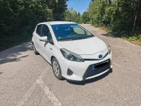 Gebraucht Toyota Yaris 101 PS (74 kW) 2013 Weiß Kleinwagen