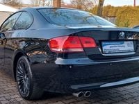 Gebraucht BMW 325 Shadowline 218 PS (160 kW) 2007 Schwarz Coupé