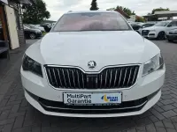 Gebraucht Skoda Superb Style 150 PS (110 kW) 2018 Weiß Kombi