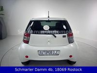 Gebraucht Toyota iQ 68 PS (50 kW) 2010 Weiß Kleinwagen