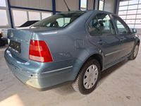 Gebraucht VW Bora 102 PS (75 kW) 2002 Blau Limousine