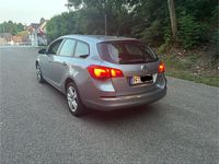 Gebraucht Opel Astra 140 PS (102 kW) 2014 Grau Kombi