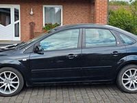 Gebraucht Ford Focus Ghia 116 PS (85 kW) 2005 Schwarz Limousine