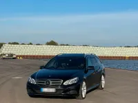 Gebraucht Mercedes E350 Avantgarde 258 PS (189 kW) 2014 Schwarz Kombi