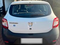 Gebraucht Dacia Sandero 73 PS (53 kW) 2016 Weiß Kleinwagen