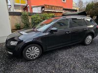 Gebraucht Skoda Octavia Ambition 110 PS (80 kW) 2016 Schwarz Kleinwagen