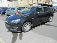 Gebraucht Opel Astra Edition 140 PS (102 kW) 2013 Schwarz Limousine
