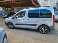 Gebraucht Peugeot Partner 120 PS (88 kW) 2014 Silber Van / Kleinbus