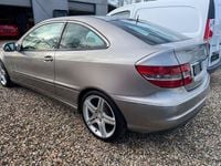 Gebraucht Mercedes CLC200 184 PS (135 kW) 2008 Cubanitsilber Kleinwagen