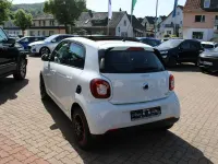 Gebraucht Smart ForFour 90 PS (66 kW) 2016 Weiß Kleinwagen