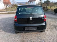 Gebraucht VW Fox 75 PS (55 kW) 2005 Schwarz Kleinwagen
