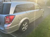 Gebraucht Opel Astra Edition 120 PS (88 kW) 2007 Silber Kombi