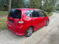 Käytetty Honda Jazz 82 HP (60 kW) 2004 Punainen Viistoperä