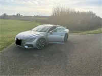 Używany VW Arteon R-line 190 KM (139 kW) 2018 Srebrny Hatchback