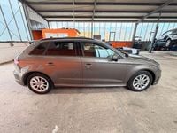 Second-hand Audi A3 S-Line 150 CP (110 kW) 2015 Gri Berlinǎ