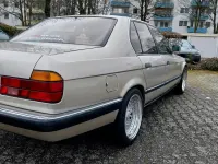 Gebraucht BMW 735 211 PS (155 kW) 1987 Gold Limousine