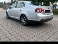 Gebraucht VW Jetta 101 PS (74 kW) 2006 Silber Limousine
