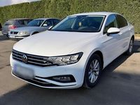 Gebraucht VW Passat 150 PS (110 kW) 2021 Weiß Limousine