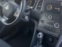 Używany Renault Mégane 131 KM (96 kW) 2017 Czarny Sedan/Limuzyna
