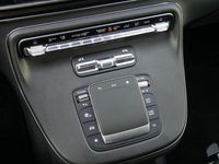 Gebraucht Mercedes V250 Style 140 PS (102 kW) 2025 Schwarz Van / Kleinbus