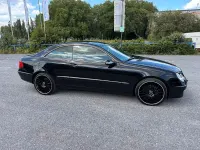 Gebraucht Mercedes CLK200 184 PS (135 kW) 2009 Schwarz Coupé