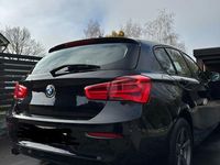 Gebraucht BMW 116 109 PS (80 kW) 2015 Schwarz Kleinwagen
