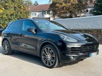 Second-hand Porsche Cayenne 262 CP (192 kW) 2015 Negru SUV