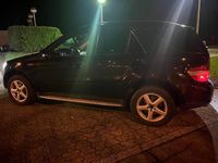 Gebraucht Mercedes ML350 272 PS (200 kW) 2006 Schwarz SUV