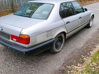 Gebraucht BMW 730 188 PS (138 kW) 1990 Silber Limousine