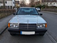 Gebraucht Mercedes 190 122 PS (89 kW) 1985 Silber Limousine