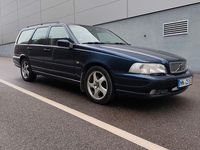 Gebraucht Volvo V70 239 PS (175 kW) 1997 Violet Kombi