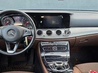 Gebraucht Mercedes E200 Avantgarde 184 PS (135 kW) 2017 Weiß Limousine