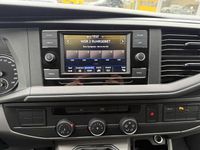 Gebraucht VW Transporter 110 PS (80 kW) 2023 Grau Van